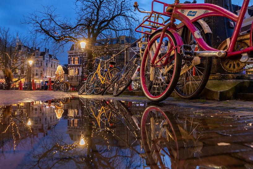 Abendstimmung entlang der Oudegracht, Utrecht von Russcher Tekst & Beeld