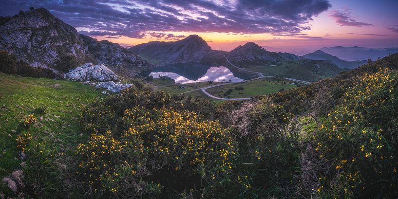 Asturies Picos de Eruopa Lago de Enol Panorama par Jean Claude Castor