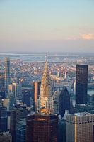 Het Chrysler Building bij zonsondergang