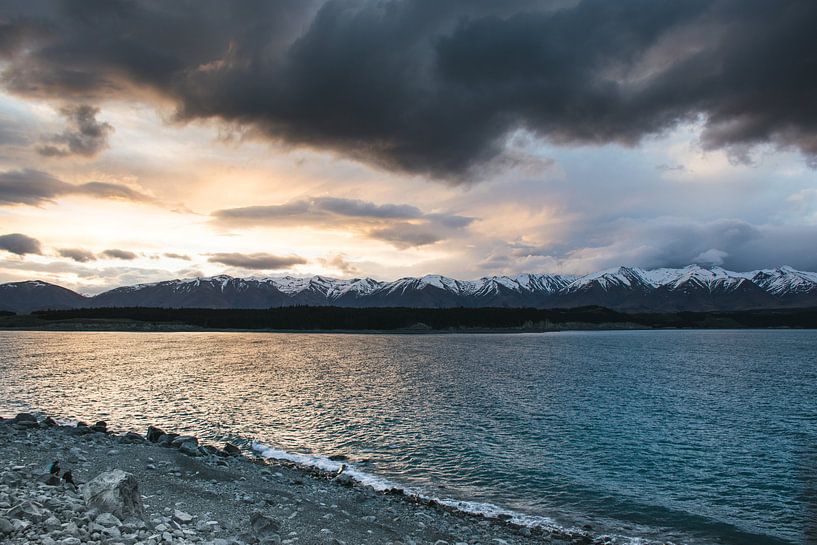 Lake Tekapo bei Sonnenuntergang von Tom in 't Veld