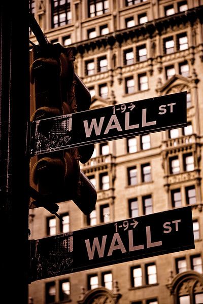 Wall street by Maarten De Wispelaere