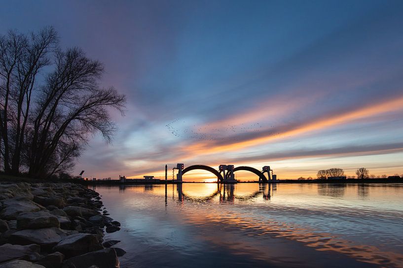 Maurik hydropower plant and Amerongen dam complex by Peter Haastrecht, van