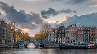 Prinsengracht mit Herbstwolken