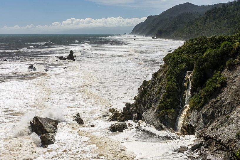 Cliffs, rocks and waterfall at Gentle Annie, North Island, New Zealand by Paul van Putten