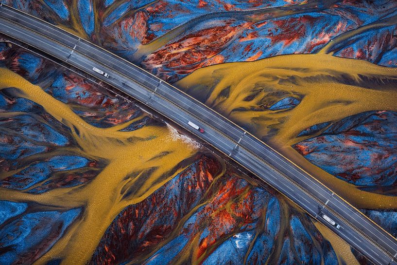 Oberhalb des bunten Flusses von TIANQI 