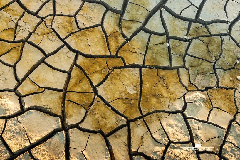 Rissige... Strukturen auf dem Wattenmeer von KB Design & Photography (Karen Brouwer)