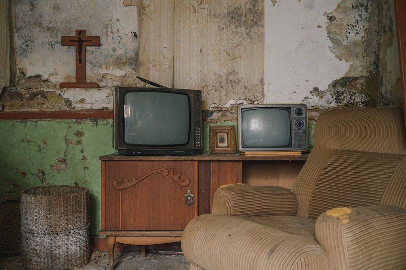 Maison abandonnée près d'une ferme par Tim Vlielander