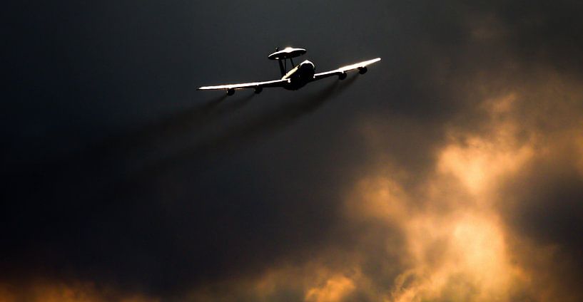 E3 wartet bei Sonnenuntergang von Stefano Scoop