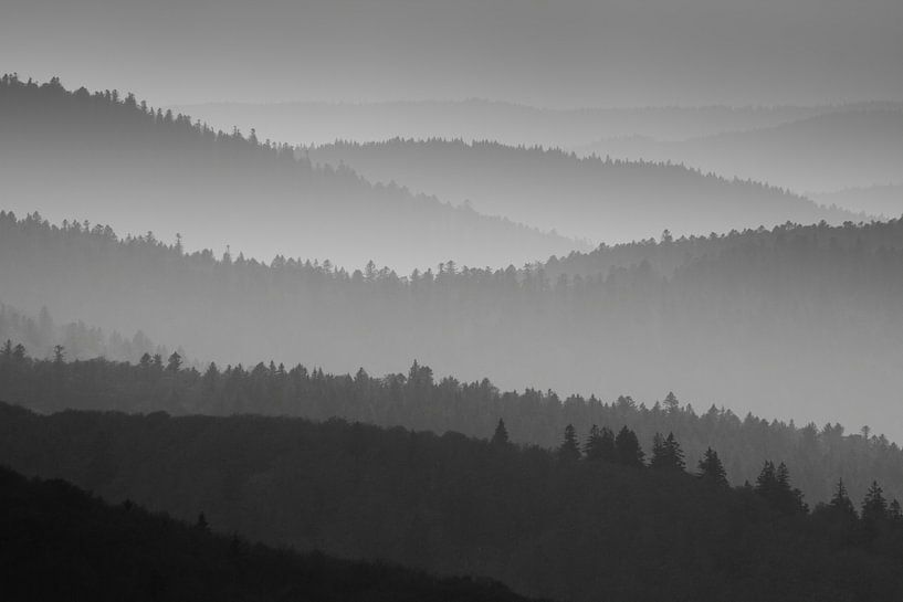 Layers in the mountains by Sam Mannaerts