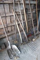 gereedschap in de stal, the tool, materiaal