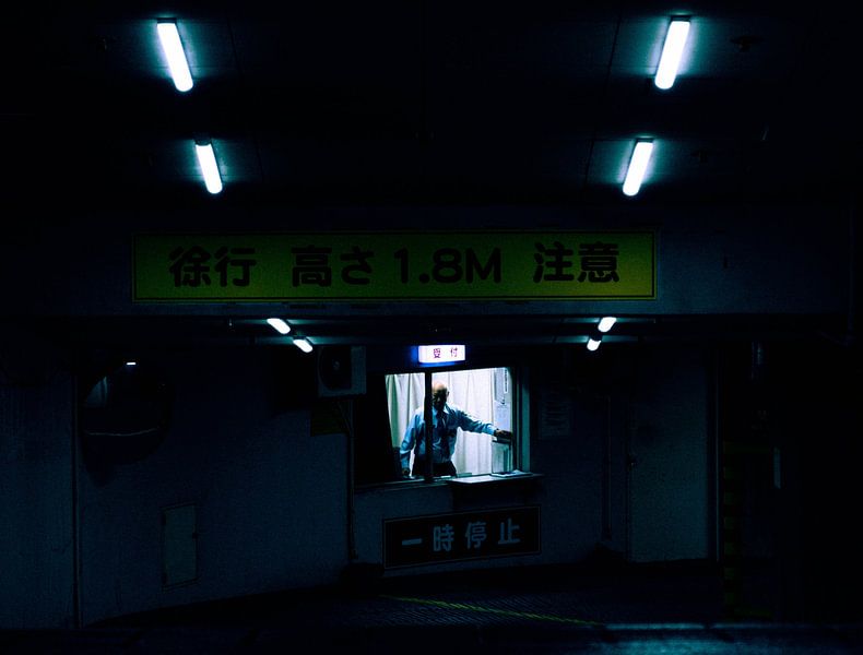 Where silence works - one man, one garage, one story by Stefano Scoop