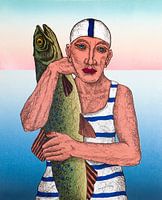 Frau mit Badekappe und Fisch