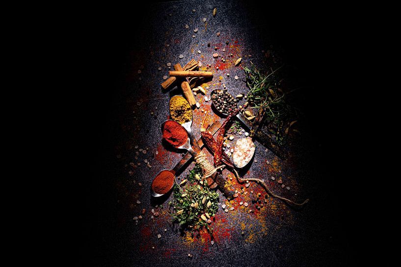 Bild von Kräutern auf Löffeln von Sem Bult