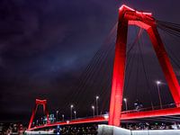 Willemsbrug dans la nuit