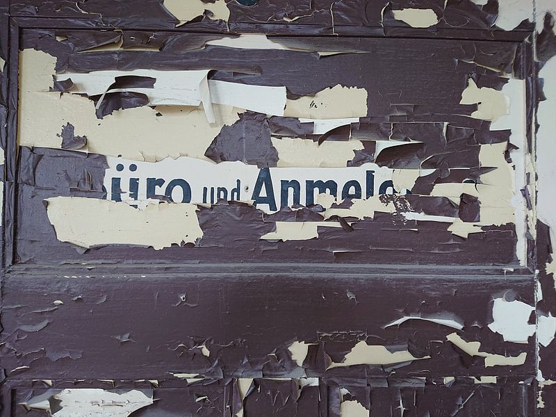 Schild im Hauptgebäude von Spindlersfeld in Bildern