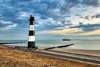 Le phare, avant le lever du soleil