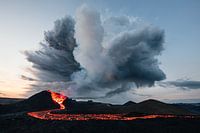 Nuage géant au-dessus du volcan Fagradalsfjall