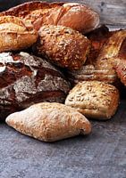 Verschiedene Brot und Brötchensorten auf einem Bäckerei Poster