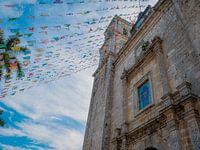 Nahaufnahme einer alten Kirche