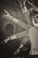 Dansende handen in de helft