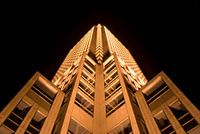 De Rembrandttoren in de avond