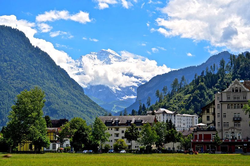 Jungfrau - Interlaken, Switzerland by Be More Outdoor