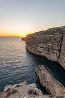 Zonsondergang bij de kliffen op Malta