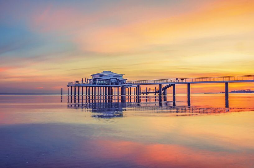 Teehaus &quot;Wolkenlos&quot; von Alena Holtz