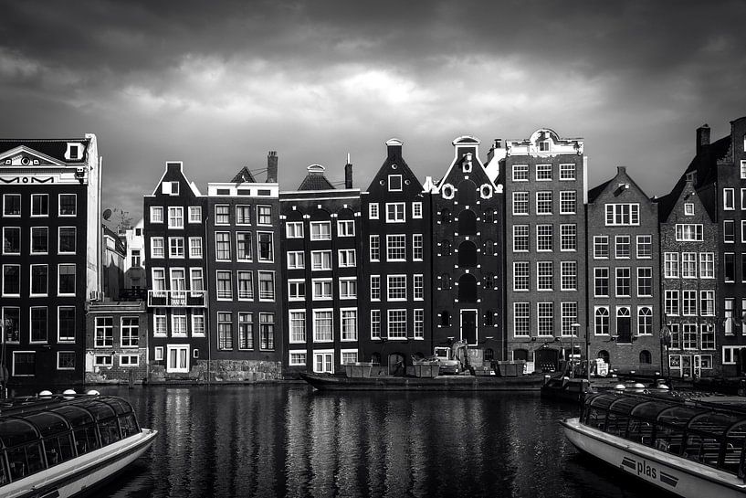 Ik krijg nog een titel by Iconic Amsterdam