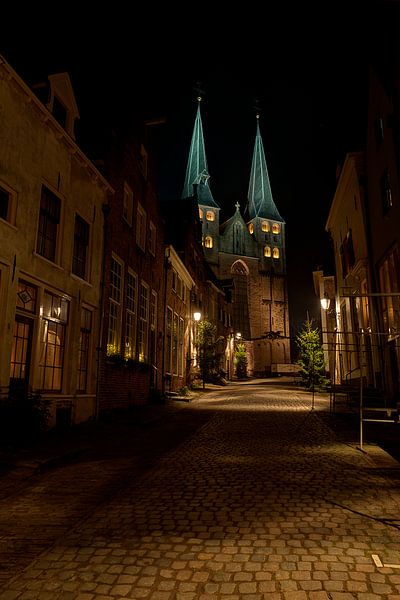 Deventer Bergkerk in de avond par Tonko Oosterink