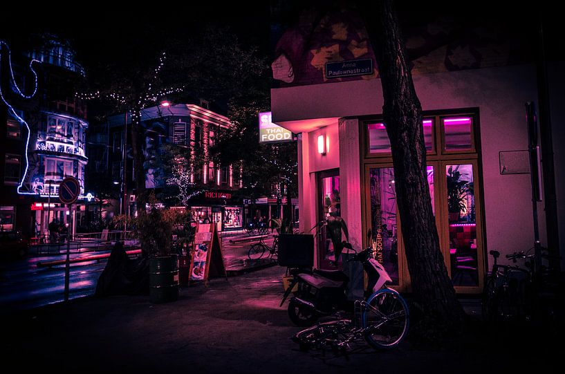 Rotterdam Neon Light by night by Maurice Verschuur