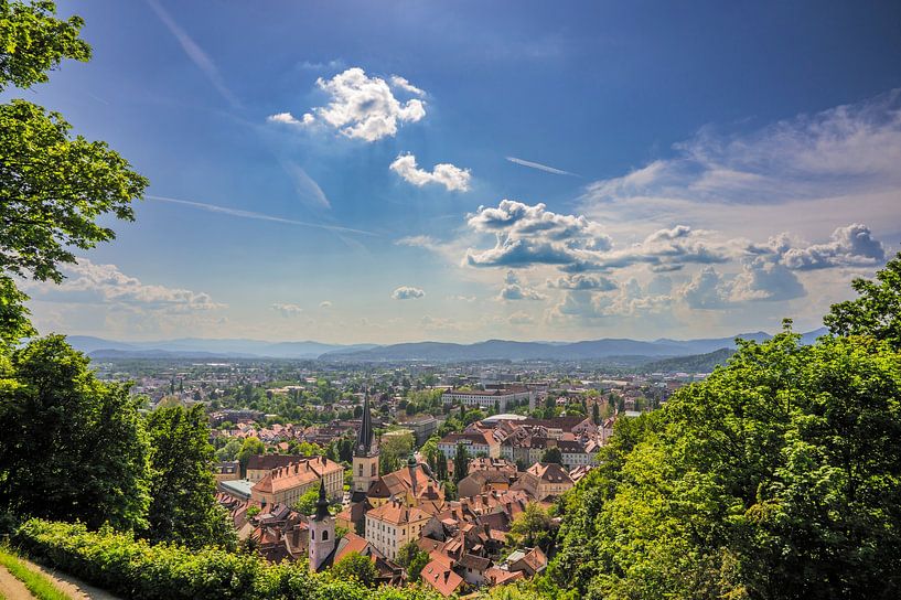 Vue de la ville de Ljubljana depuis la colline du château de Ljubljanski grad par Sjoerd van der Wal Photographie