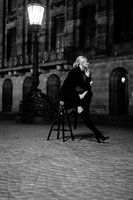 Palace on the dam by night