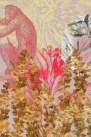 Affe hinter goldenen Blumen