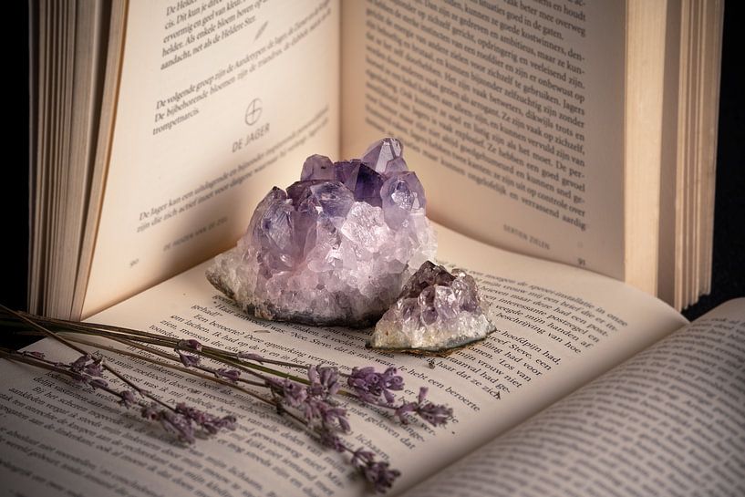 Spiritueller Amethyst mit Lavendel von Lisa Moulen
