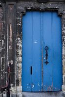 Porte bleue