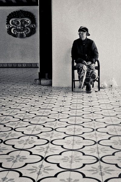 Indonesië - wachtende wachter par Wim Demortier