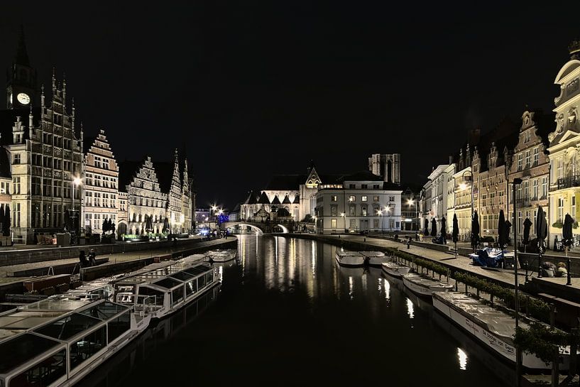 Graslei and Korenlei along the Leie by night in Ghent by Kristof Lauwers