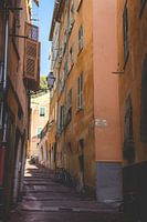 Gasse in Nizza, Frankreich / Reisefotografie