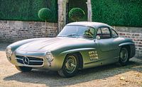 Mercedes-Benz 300SL Gullwing classic sports car