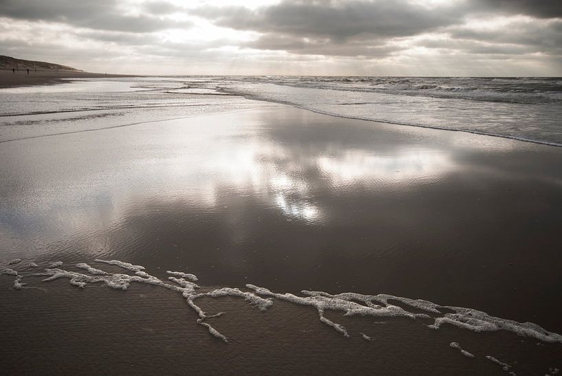 Retrait de l'eau / Plage de Texel par Margo Schoote