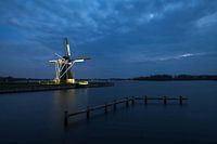 the helper in the blue hour