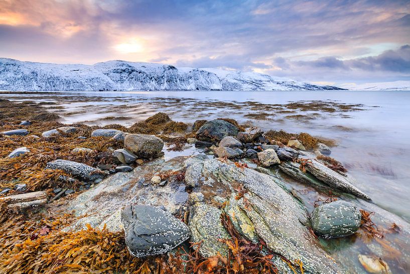 Coucher de soleil dans un fjord norvégien par Sander Meertins