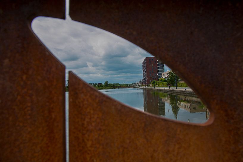 Blick über den Heemkanaal von der Meester Nieuwenhuijsen Brücke von Ton Van Zeijl