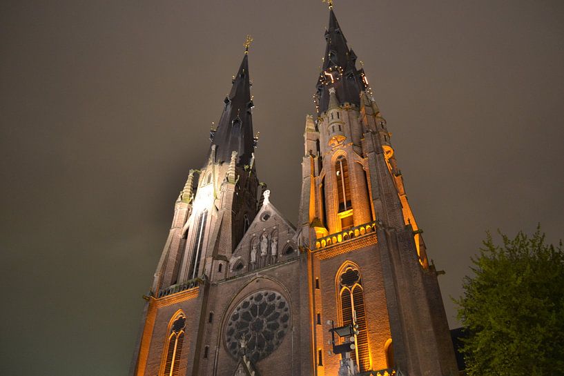 die Catharina kirche in Eindhoven von tiny brok