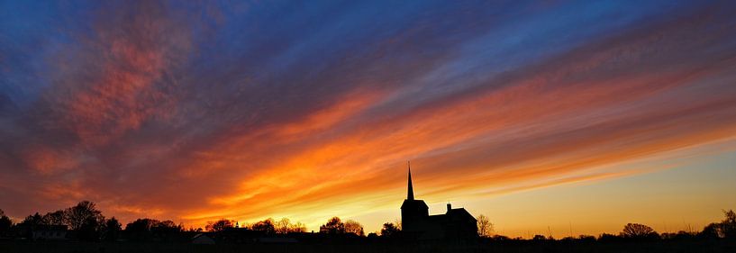 Panoramaaufnahme einer beeindruckenden Skyline von BHotography
