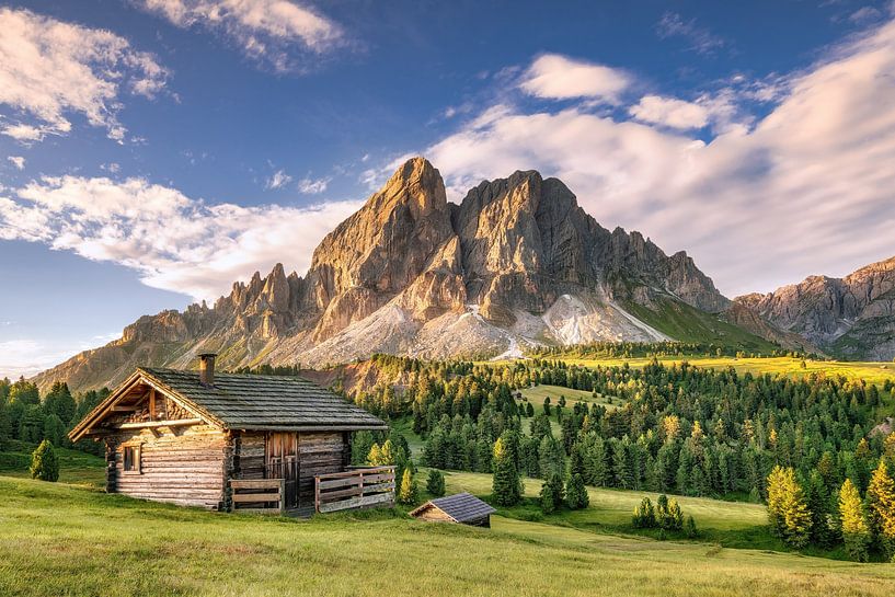 Alpen Almhütte in den Dolomiten in Tirol. von Voss Fine Art Fotografie