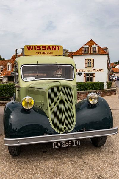 Citroen oldtimer in Wissant by Easycopters