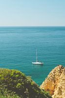 Segelyacht vor der Algarveküste