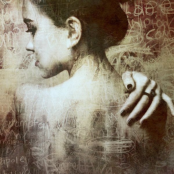 Victoria by Marja van den Hurk